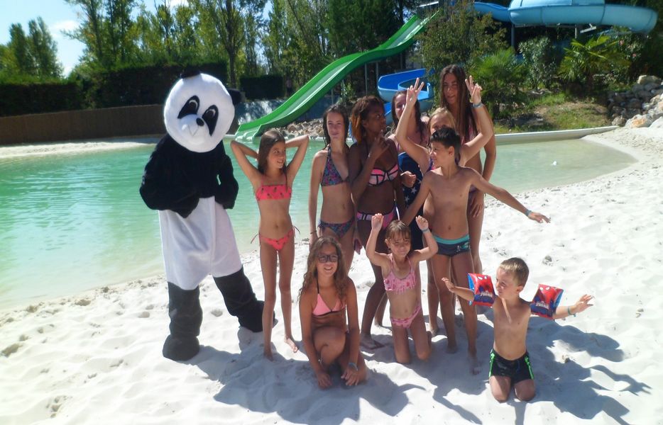 Lagon et animations Camping Plan d'Eau St Charles