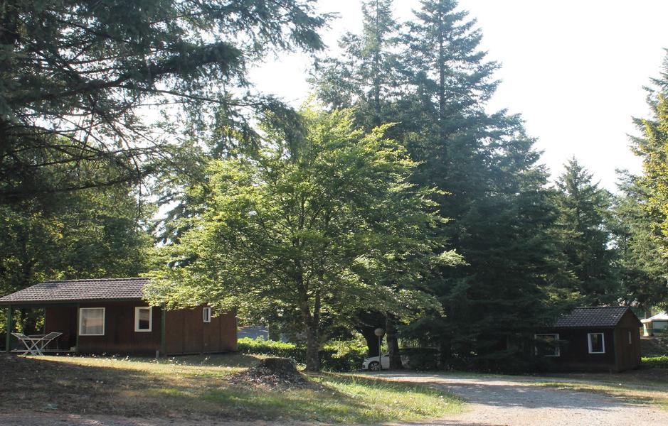 Camping Municipal La Foret_Saint-Pierre-de-Trivisy chalets ombragés