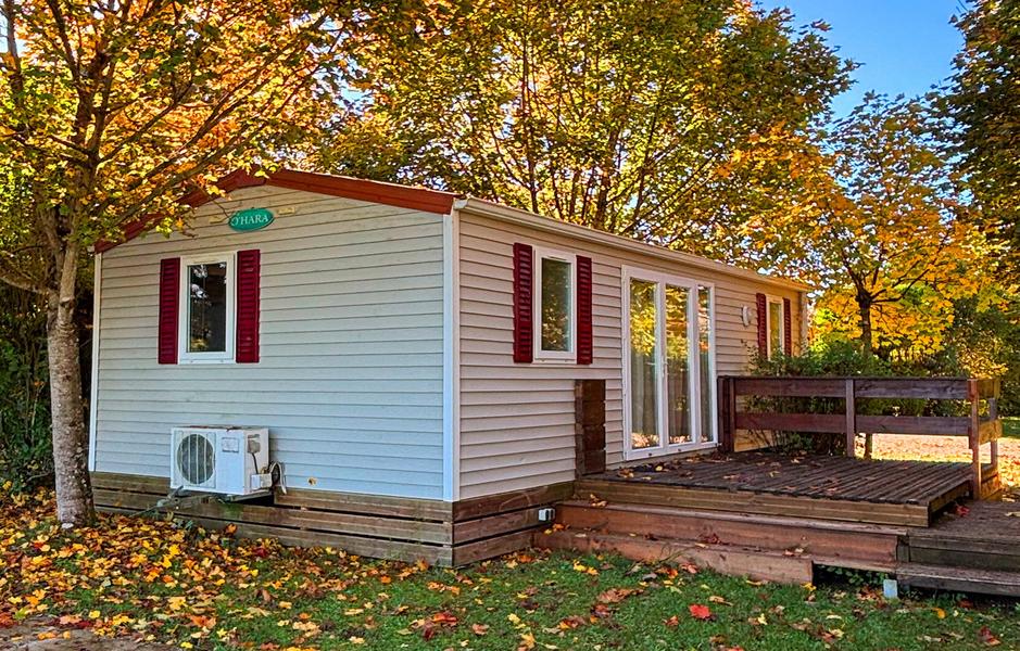 Camping Camp Redon_Livers-Cazelles mobile home à l'ombre