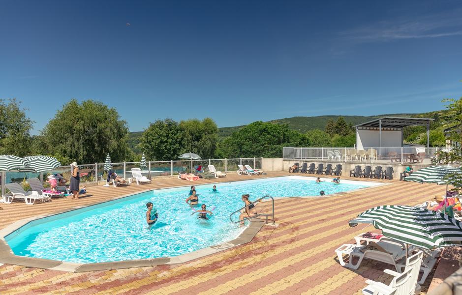 Camping Homair Rieumontagné piscine