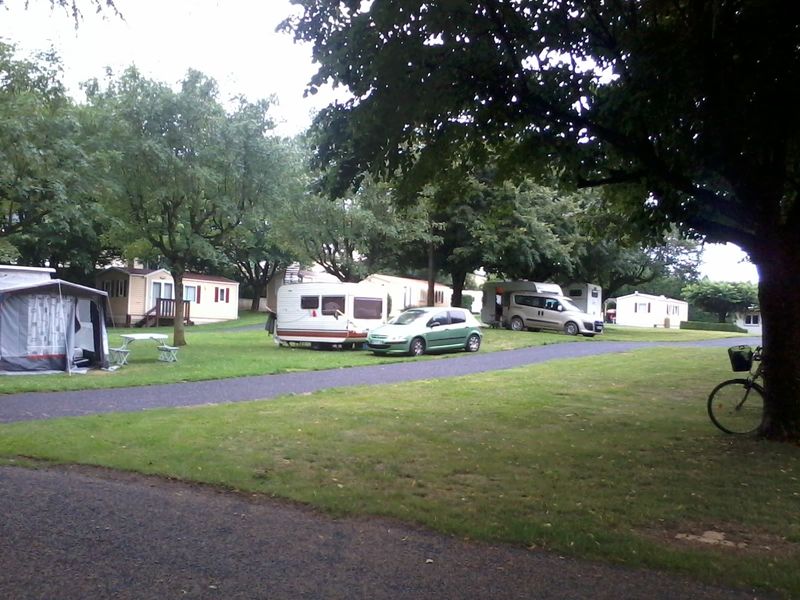 Camping Vallée du Thoré emplacements