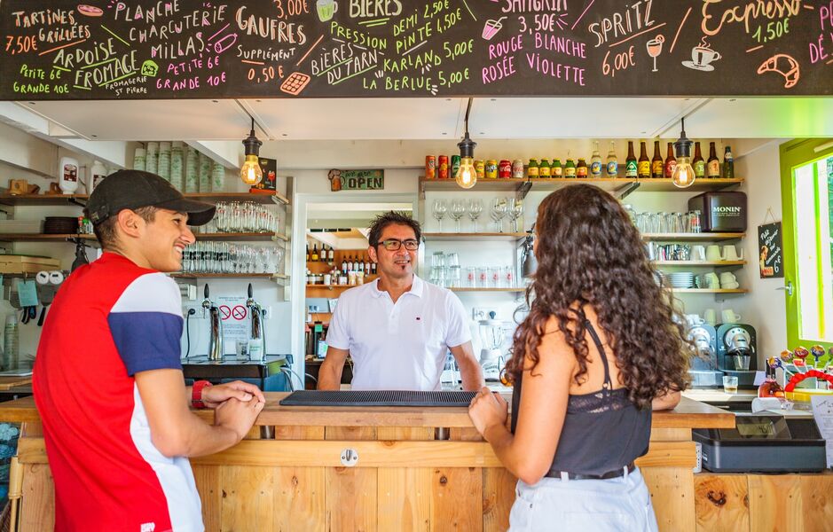 Camping Les Pommiers bar