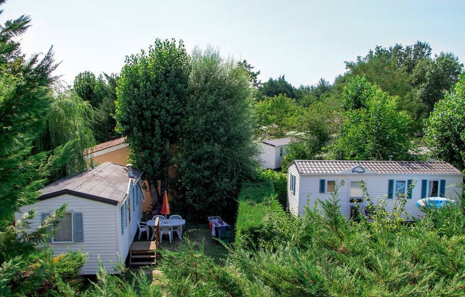 Camping Plan d'Eau St Charles mobile homes