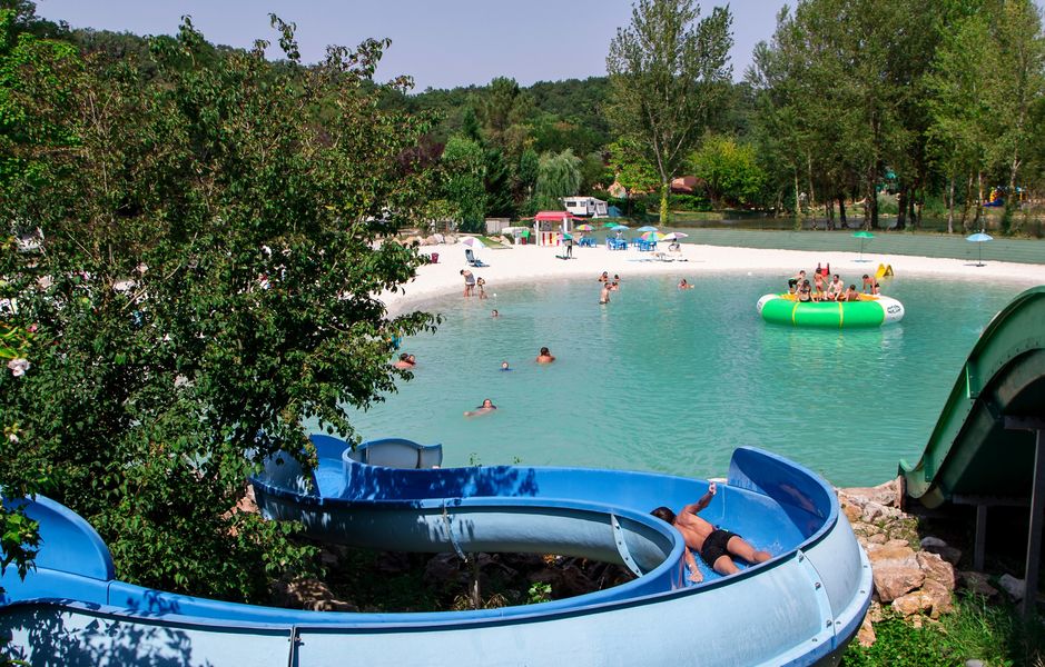 Camping Plan d'Eau St Charles toboggans