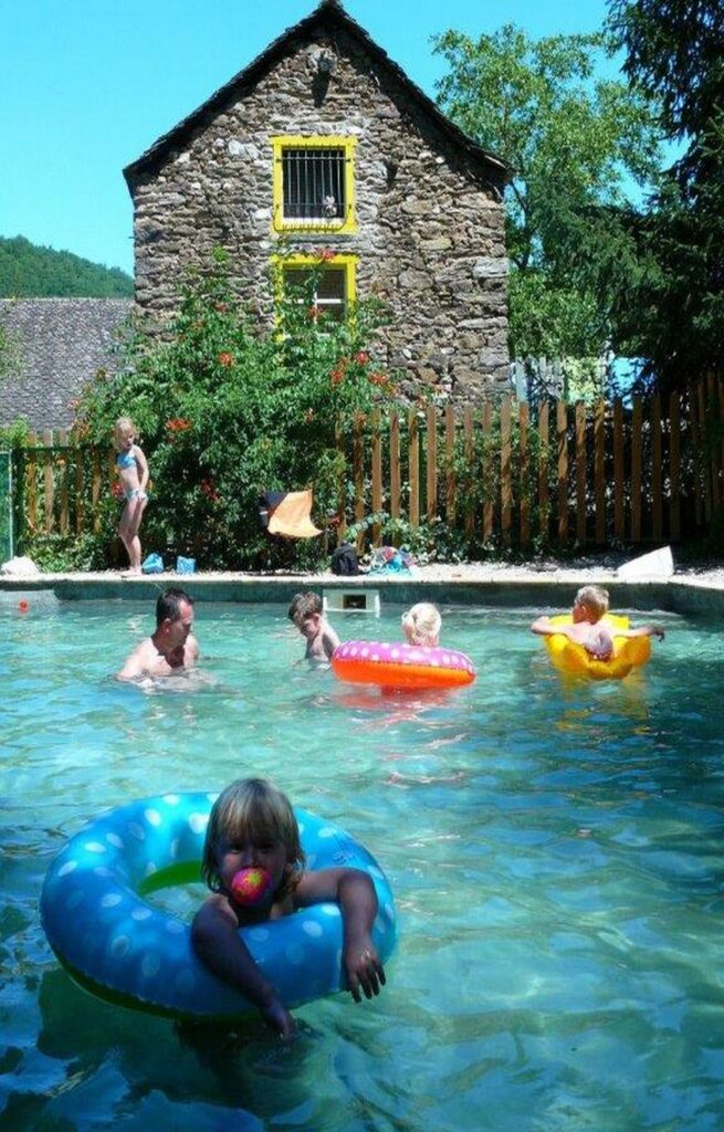 Camping Domaine Les Clots pataugeoire