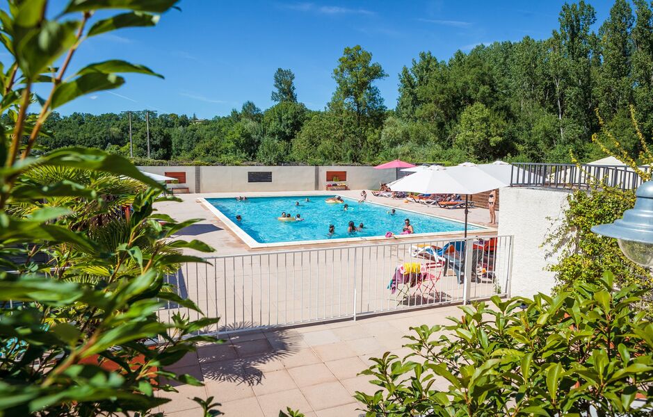 Camping Soleil des Bastides piscine