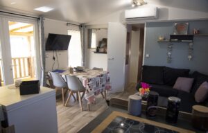 Camping Les Pommiers_Rivières soin salon mobile home