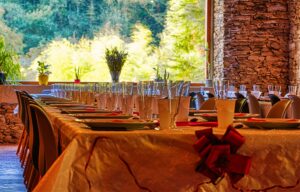 Camping Bastide d'Albignac salle repas mariages