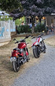 Camping Le Plô_Le Bez motos