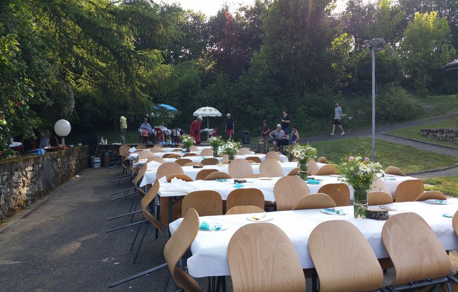 Camping de la Raviège repas groupes